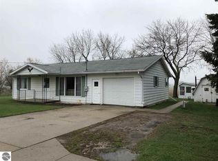 1980 E Weidman Rd, Rosebush, MI 48878