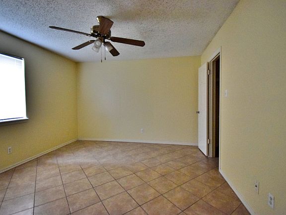 4th image of 2210 W Elisa Ln #11336584