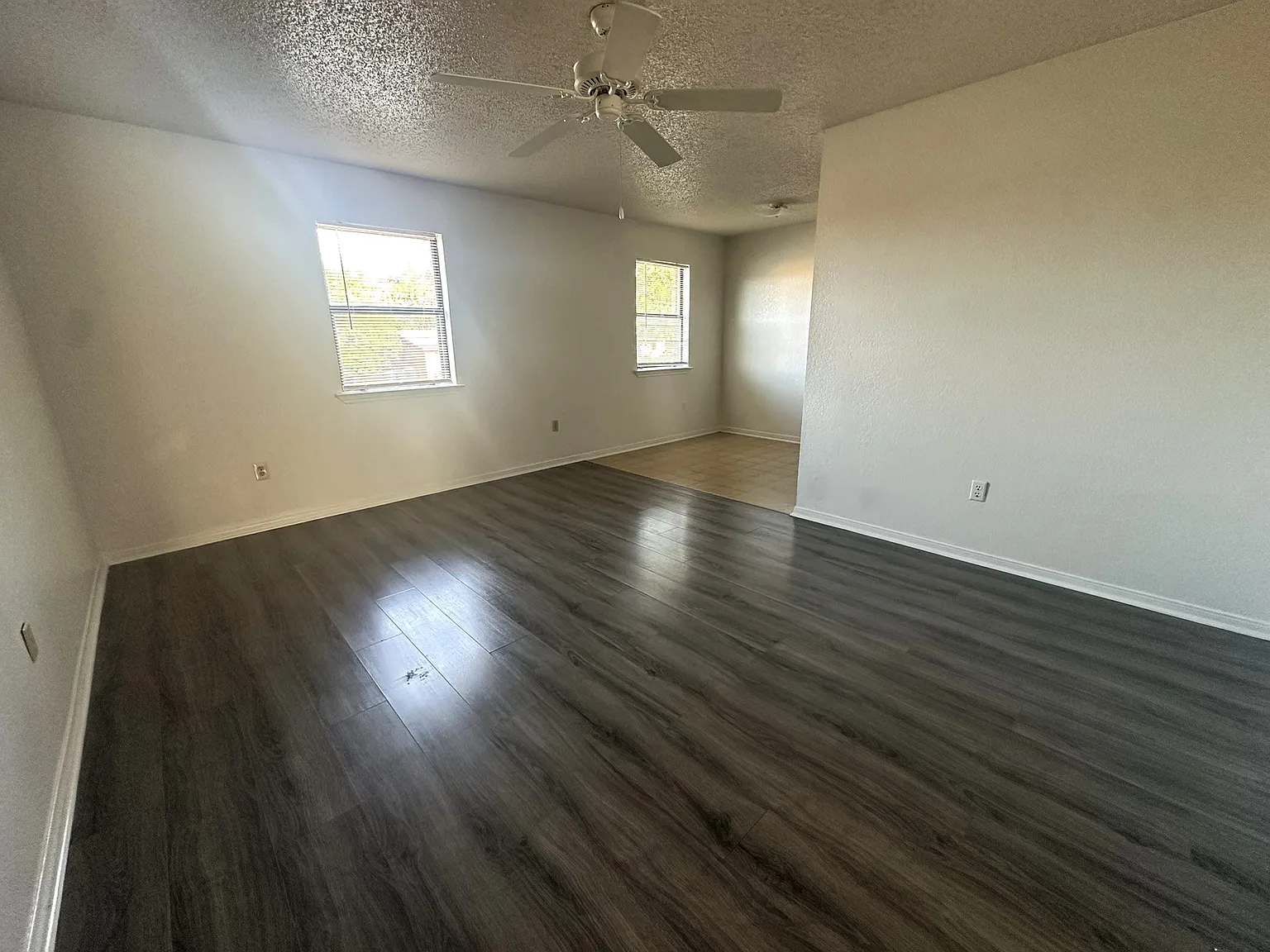 2 bed, 815 sqft, $685 — Photo 2