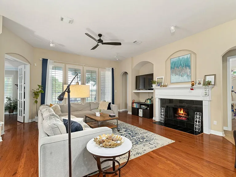 8407 Iron Tree Ln — Photo 17