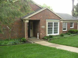 2610 E Windermere Woods Dr, Bloomington, IN 47401
