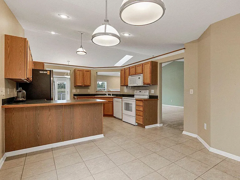 2691 Abbey Knoll Dr — Photo 18