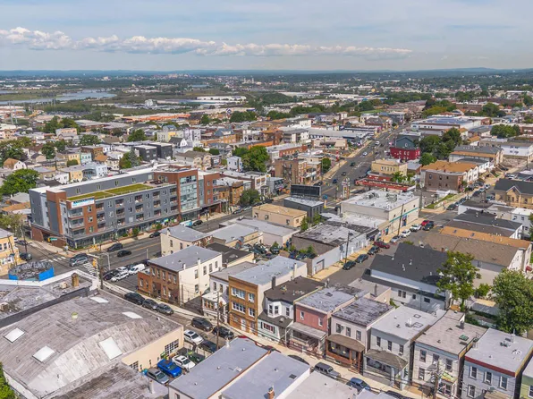 598 67th Street image 21 of 22