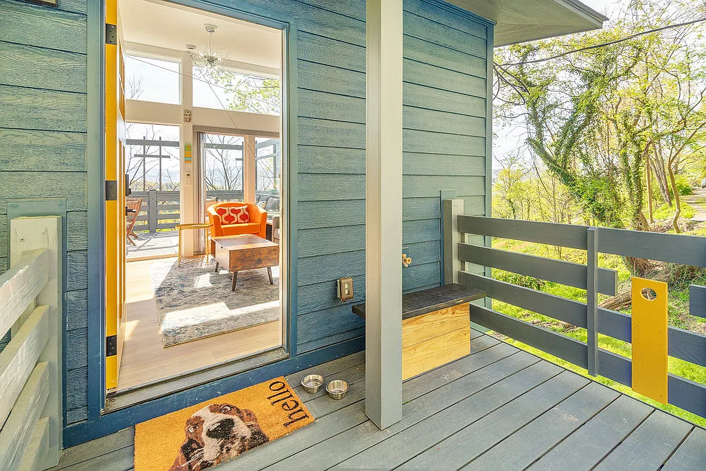 1 bed, 300 sqft, $1,875 — Photo 3