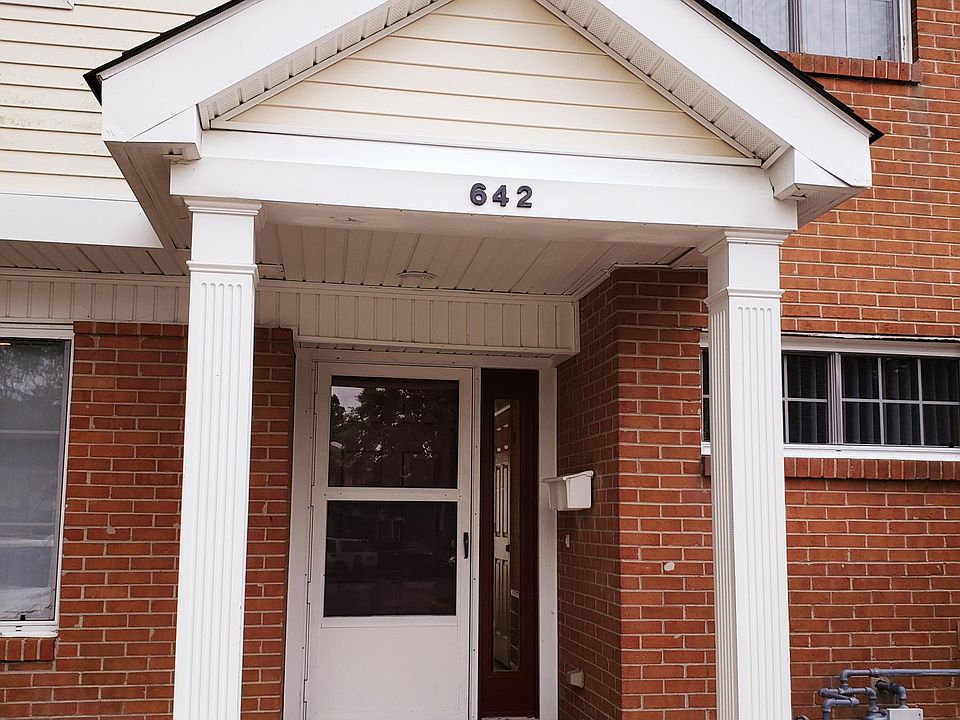 1st image of 642 Corning Ct