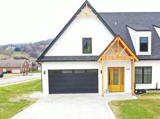 2341 Nicholas Ct, Morristown, TN 37814