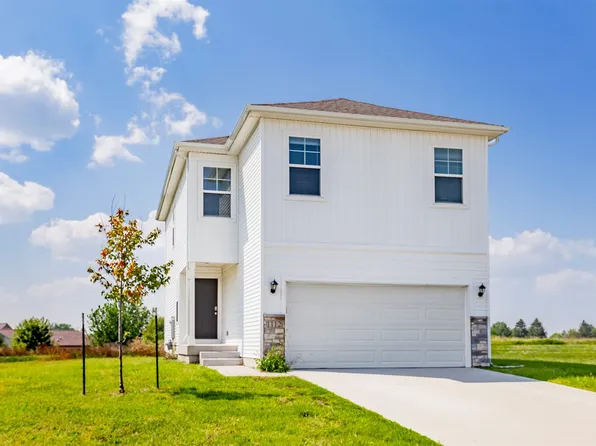 1112 Cove St SE, Bondurant, IA 50035