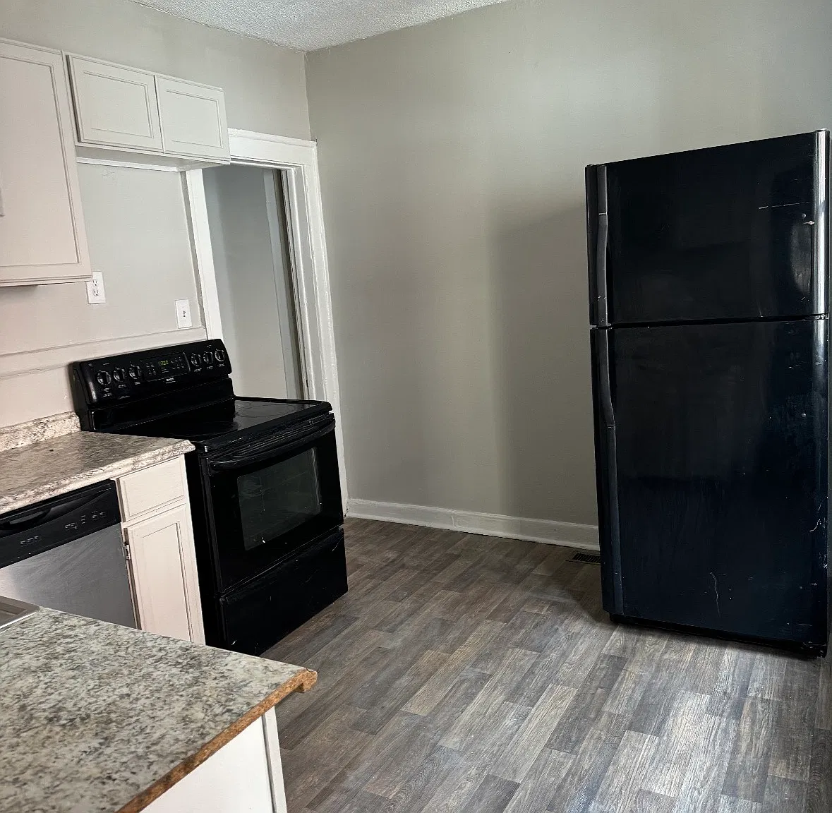 1673 Atkinson Street — Photo 2