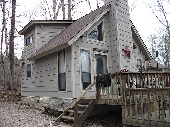 2nd image of 970 Yellow Creek Ln