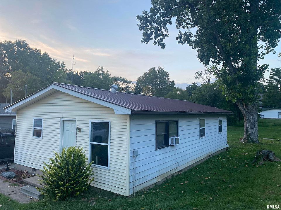 2034 McCord St, Murphysboro, IL 62966 Zillow