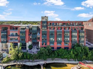 141 Rivers Edge Dr SUITE 309, Traverse City, MI 49684