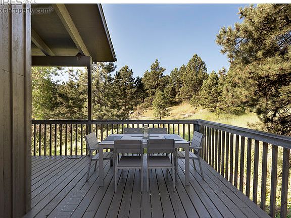 Deck Dining