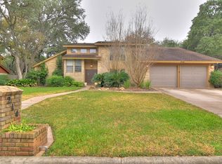 214 Wood Shadow St, San Antonio, TX 78216