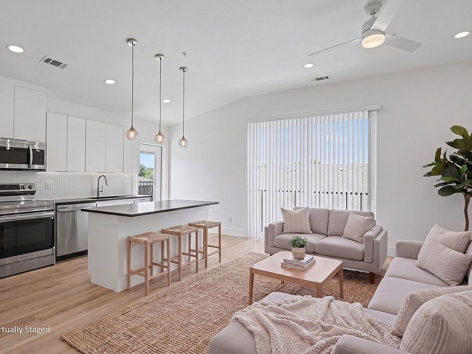 1st image of 2217 N Fitzhugh Ave #303