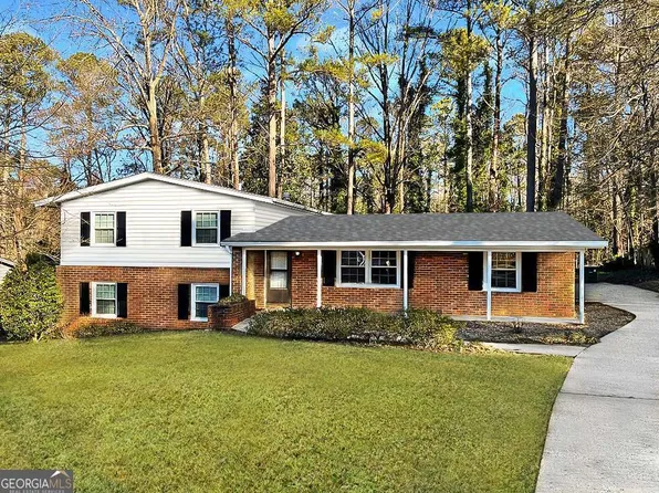 210 Davis Estates Rd, Athens, GA 30606