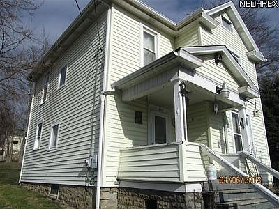 1st image of 1229 Oakwood St