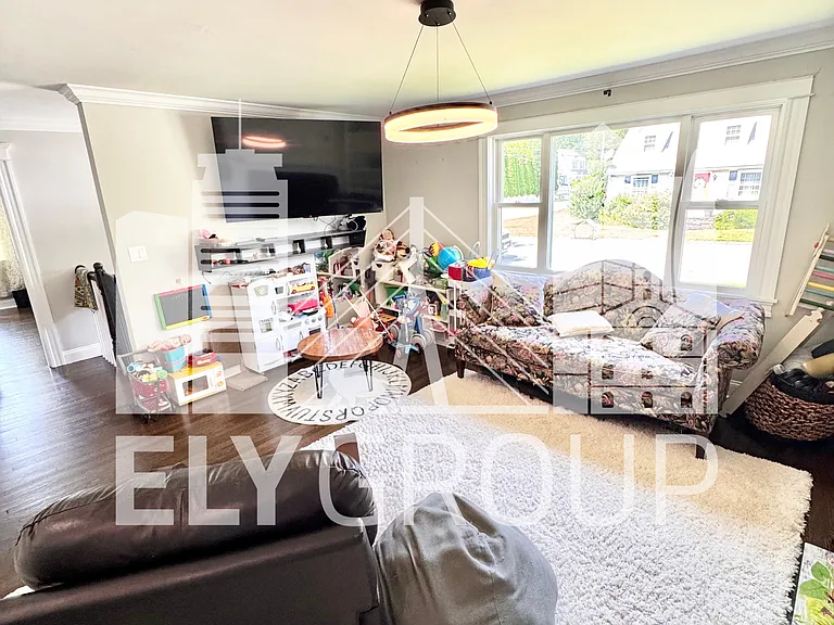 134 Ellis St — Photo 7
