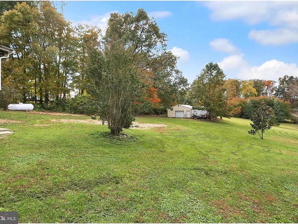 2nd image of 9304 Liberty Ct