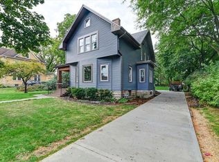 200 N 3rd St, Mount Horeb, WI 53572