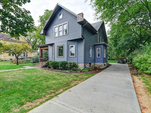 200 North 3rd Street, Mount Horeb, WI 53572