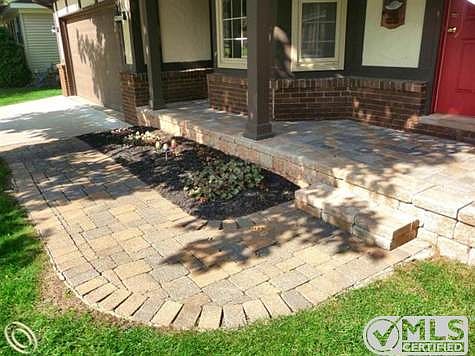 Paver Porch & Walk-way.jpg