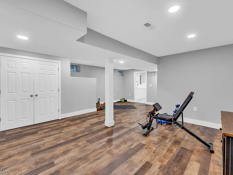 2702 Bridge Ave — Photo 35