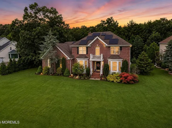 8 Sunshine Way, Jackson, NJ 08527
