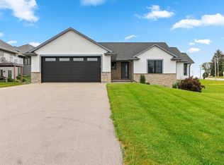 710 Westhill Dr, Green Bay, WI 54313