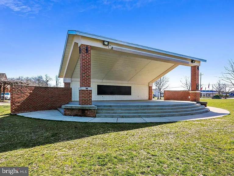 17221 Spates Hill Rd — Photo 42