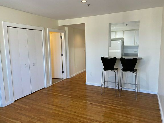 2nd image of 534 Commonwealth Ave #4F