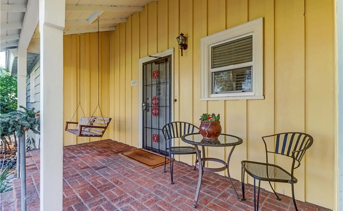 Building Photo - 1403 Cuernavaca Pl