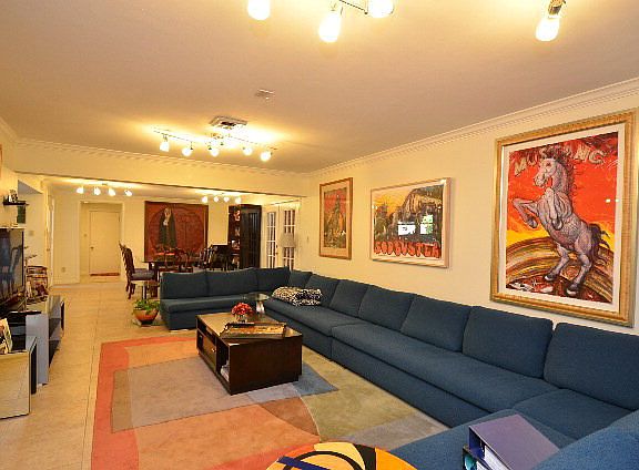 2nd image of 275 Calle Jacaranda