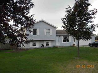 204 Leclere St, Ligonier, IN 46767