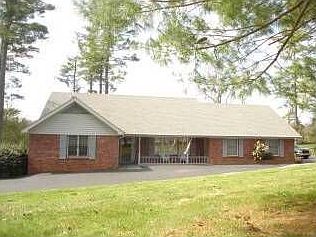 2nd image of 108 Newport Rd