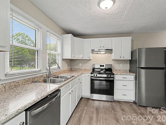 5th image of 202 S Pinchback Ave