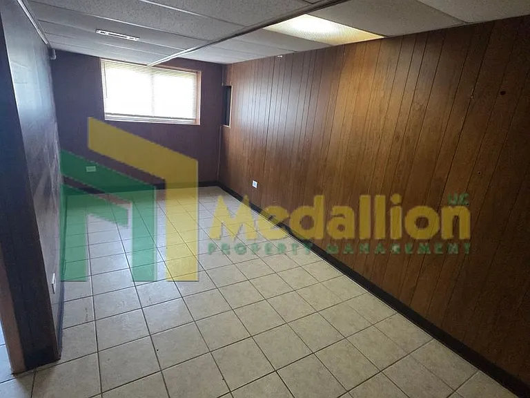 10637 S Cottage Grove Ave — Photo 19