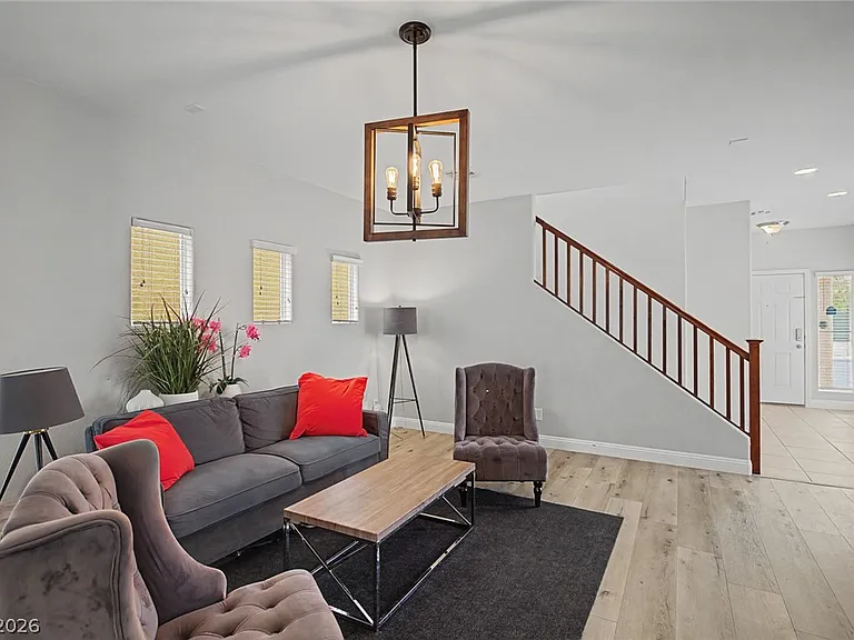 8136 Memory Lake Ave — Photo 5