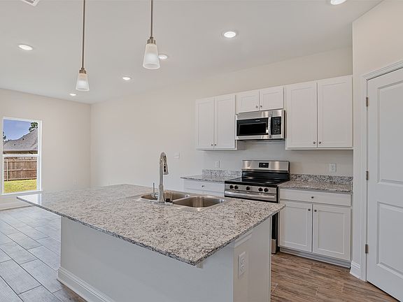 5th image of 1210 Bayou Bay Ct