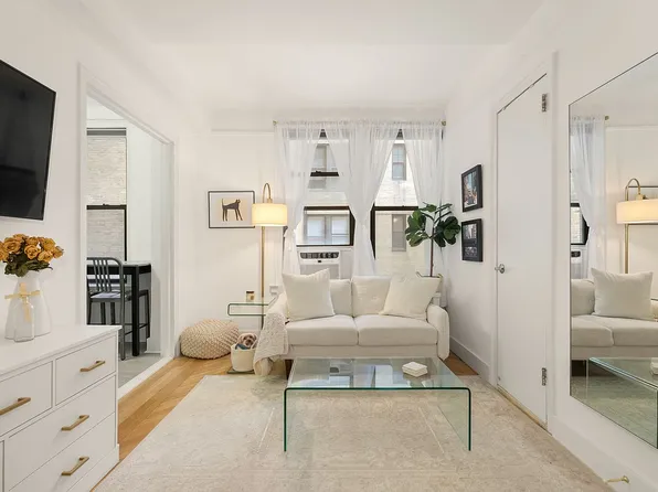 33 Riverside Dr APT 4D, New York, NY 10023