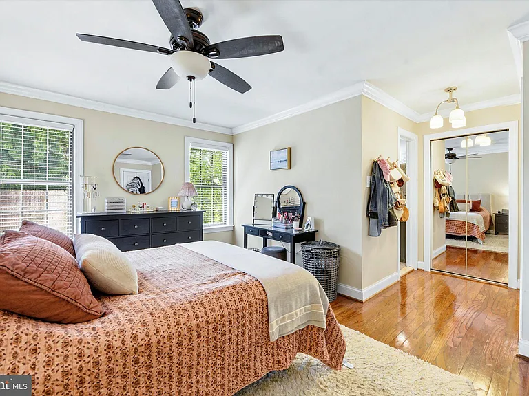 158 Mansion House Dr — Photo 15