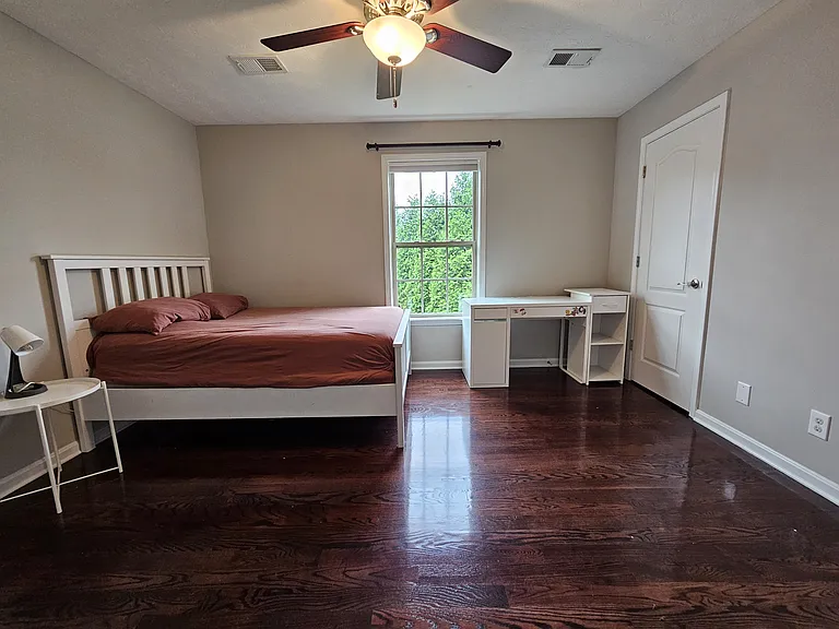 12315 Amber Woods Ct — Photo 15