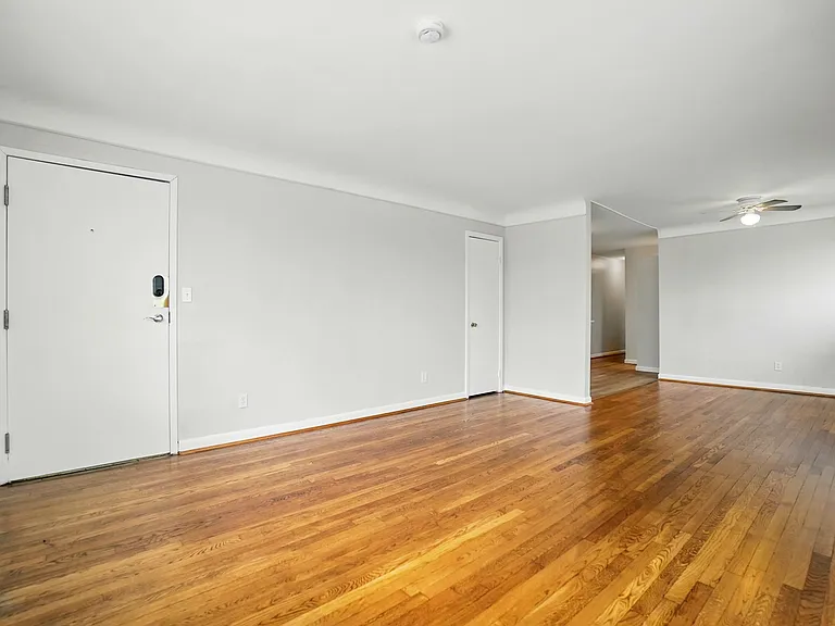 7839 Newbedford Ave #4 — Photo 12
