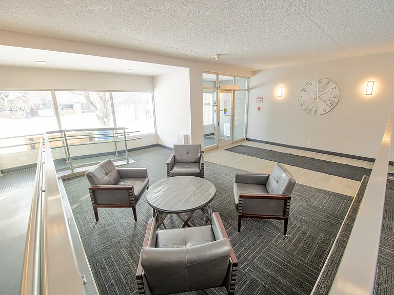 115 Niakwa Rd — Photo 28