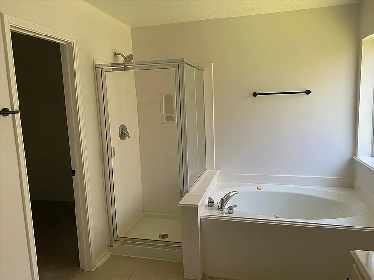 5523 Autumn Ash Ln — Photo 13