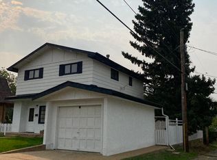 319 6th St W, Dickinson, ND 58601
