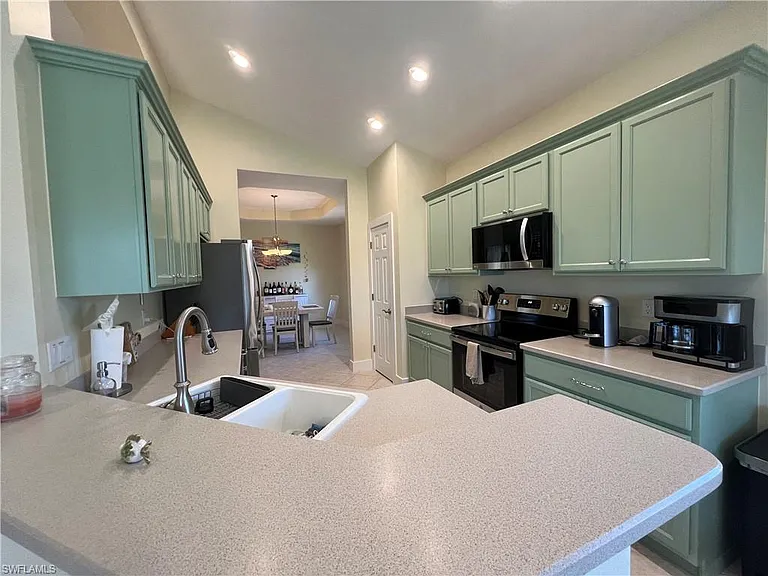 6809 Ascot Dr #201 — Photo 13