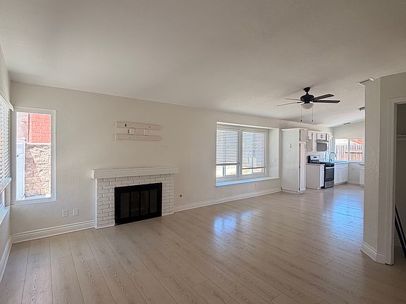 2nd image of 23794 Winterglen Cir