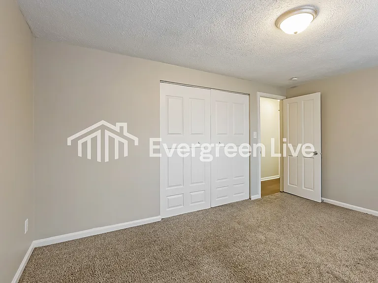 1401 Wolf Cir — Photo 7