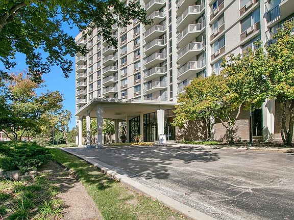 5th image of 20 N Tower Rd APT 12H