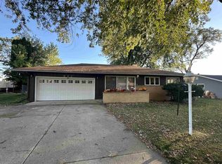 822 E Columbine Dr, Beloit, WI 53511